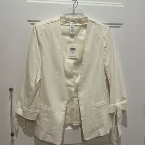 89th Madison white/cream cotton blazer w 3/4-length sleeves